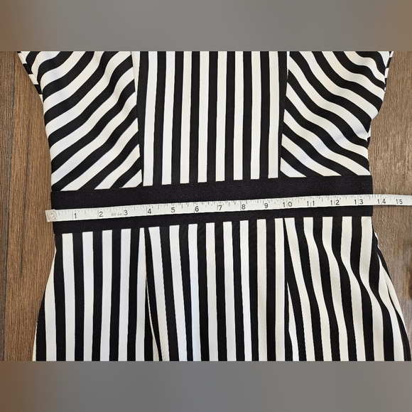 NWT 🔳 NY&Co Dress - SIZE XS - Picture 11 of 16